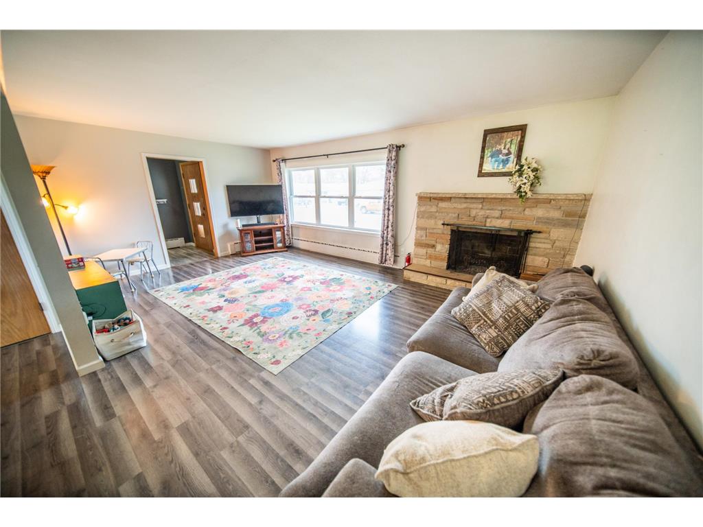 301 5th Ave NW Dodge Center MN 55927 7056630 image3