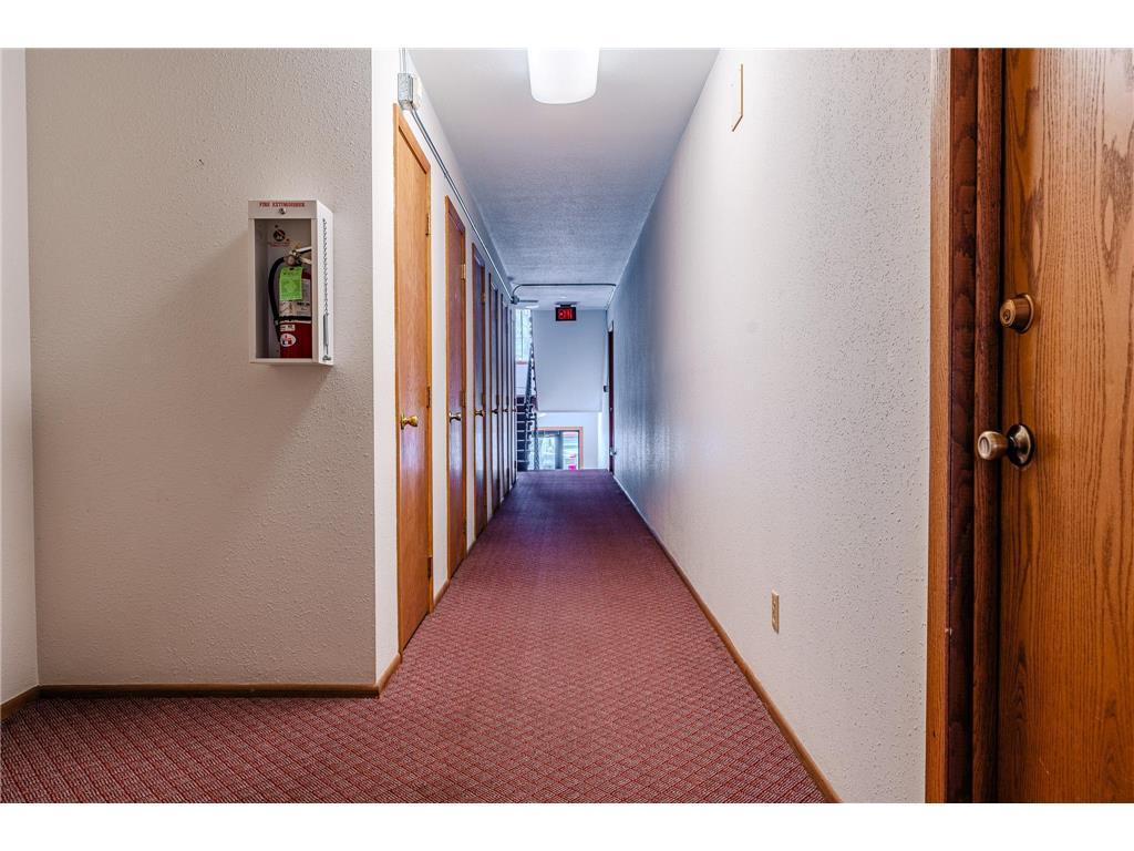 301 6th Street S Moorhead MN 56560 7067754 image16