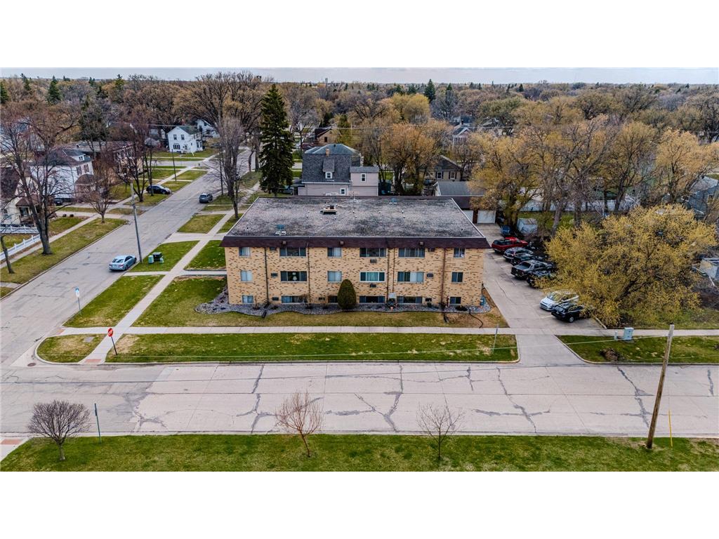 301 6th Street S Moorhead MN 56560 7067754 image9