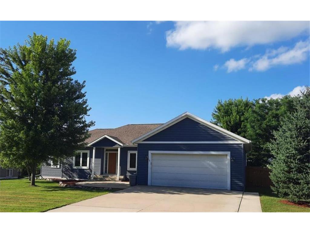 301 7th Street NW New Richland MN 56072 7034316 image1