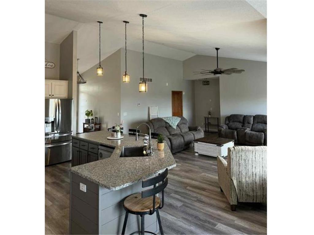 301 7th Street NW New Richland MN 56072 7034316 image9