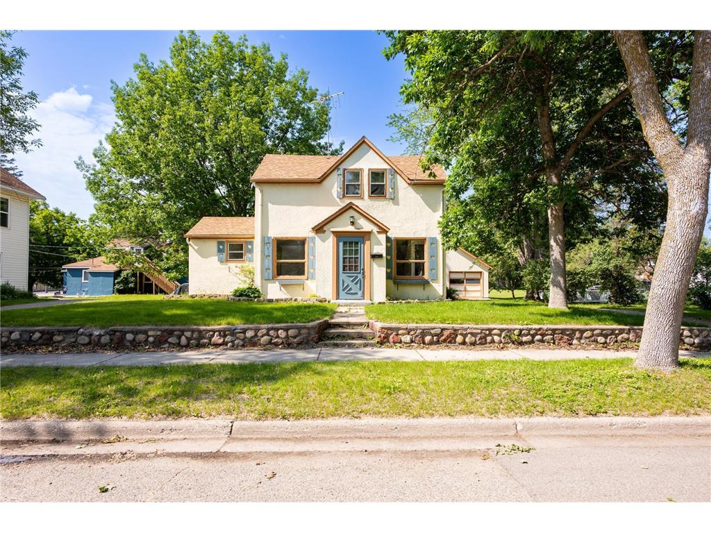 301 8th Avenue E Alexandria MN 56308 6738740 image1