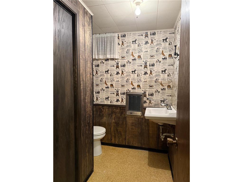 301 Birch Street Lucan MN 56255 6773600 image32