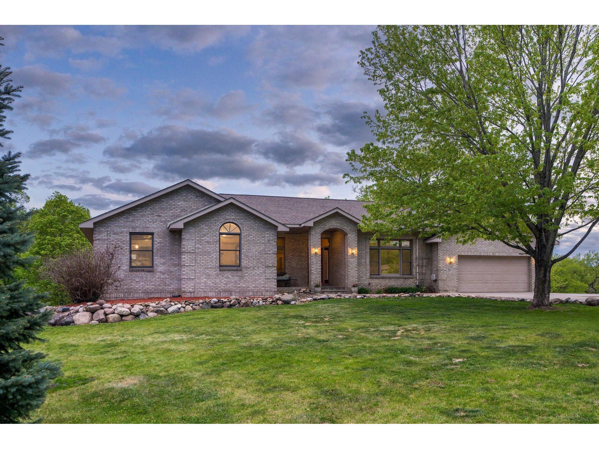 301 Caribou Trail, Good Thunder, MN, 56037 MLS 5760019 Edina Realty