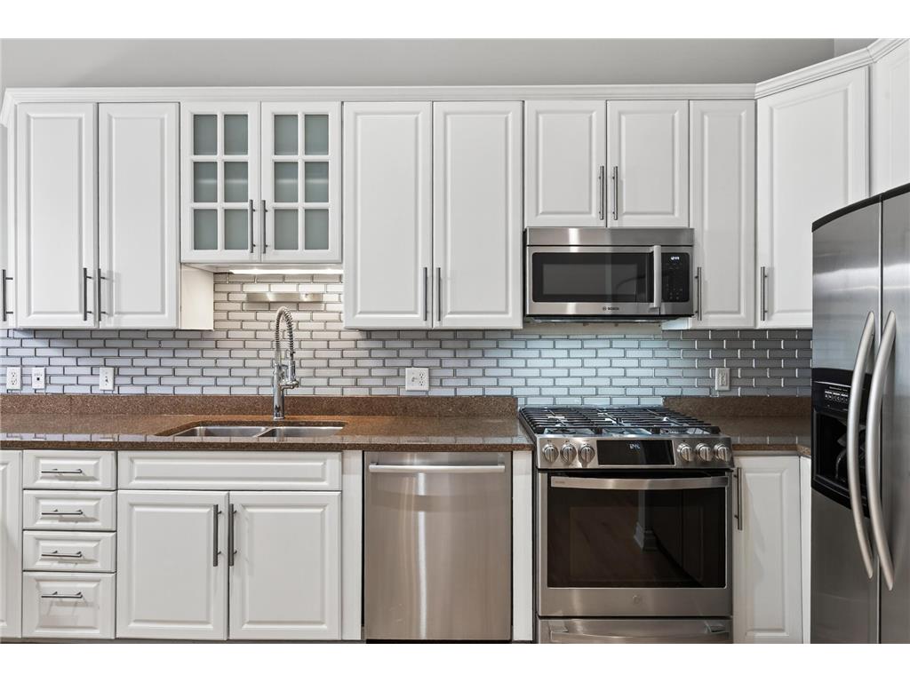 301 Clifton Avenue #1A Minneapolis MN 55403 7087592 image12