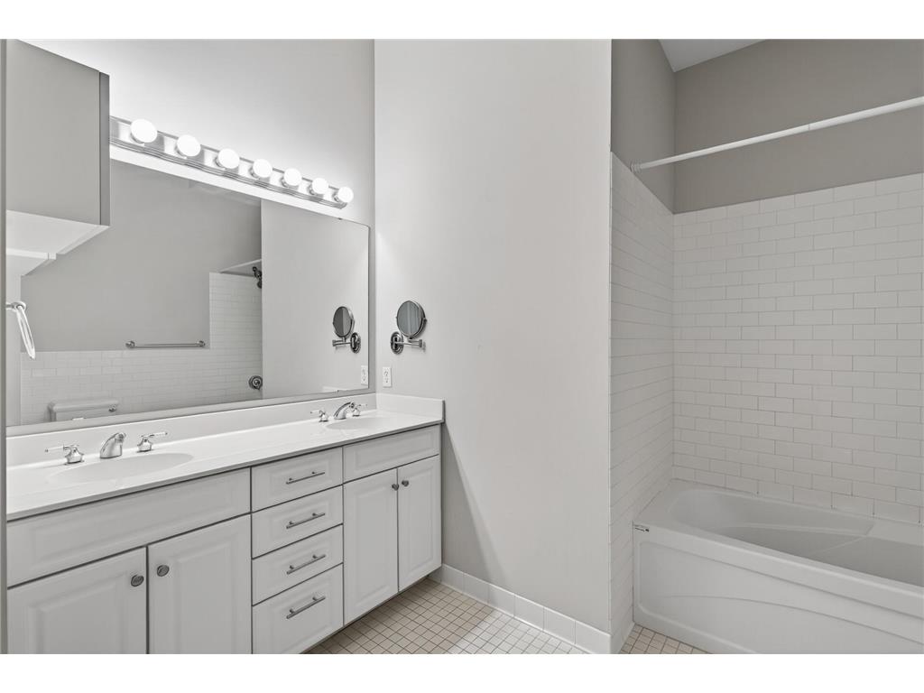 301 Clifton Avenue #1A Minneapolis MN 55403 7087592 image22