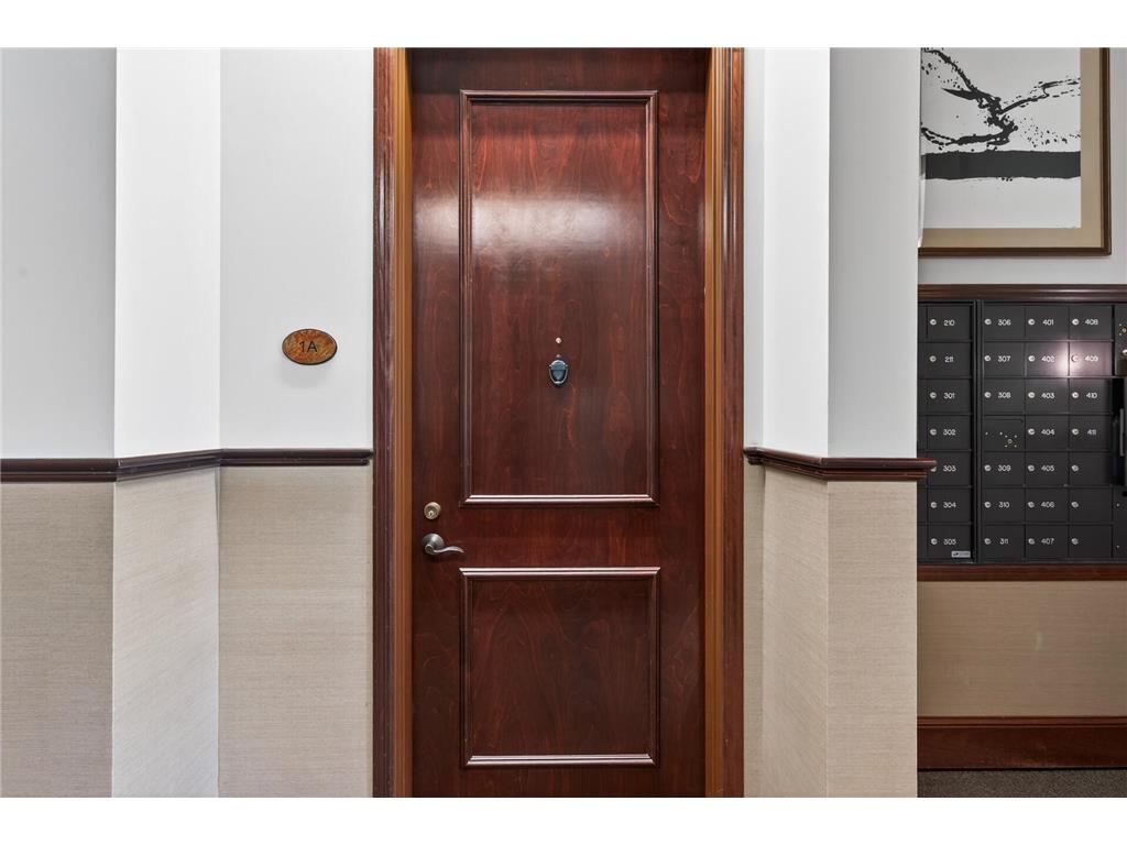 301 Clifton Avenue #1A Minneapolis MN 55403 7087592 image5