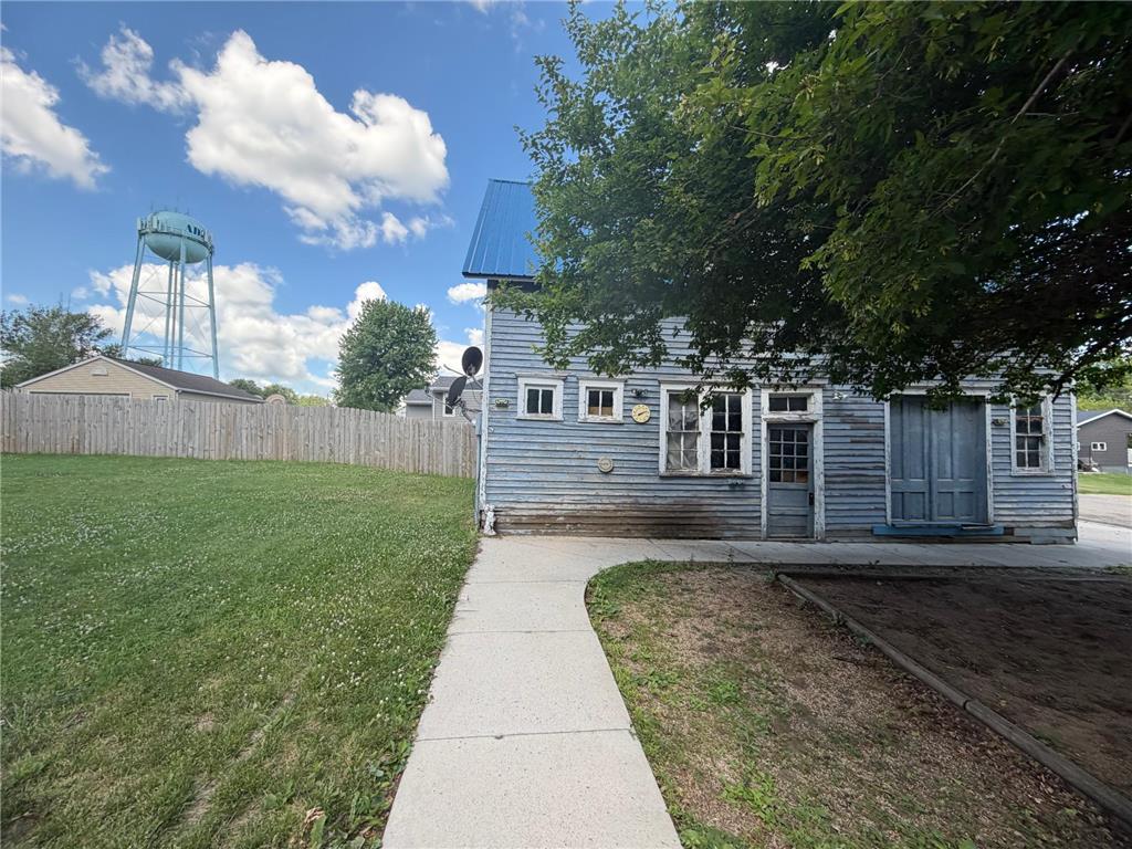 301 Connecticut Avenue Adrian MN 56110 7096167 image2