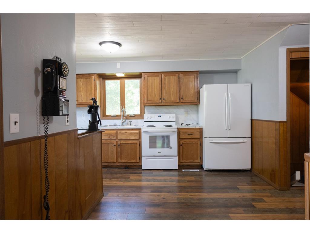 301 Connecticut Avenue Adrian MN 56110 7096167 image30