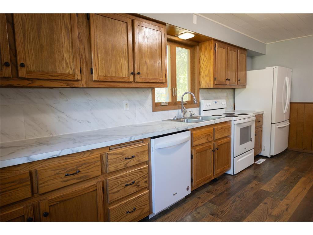 301 Connecticut Avenue Adrian MN 56110 7096167 image32