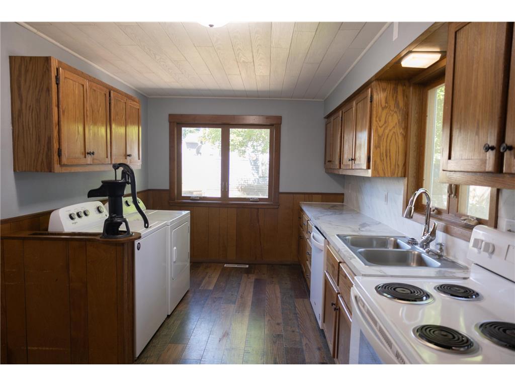 301 Connecticut Avenue Adrian MN 56110 7096167 image34