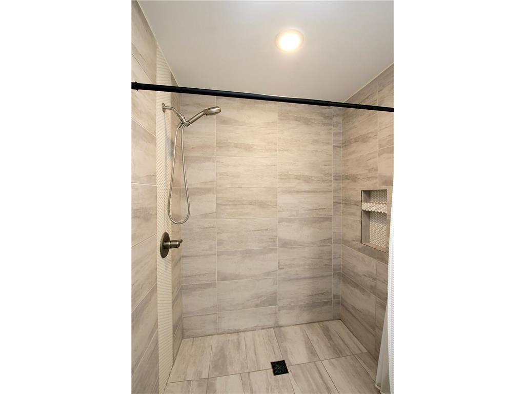 301 Dale Street SW Hutchinson MN 55350 6825370 image16