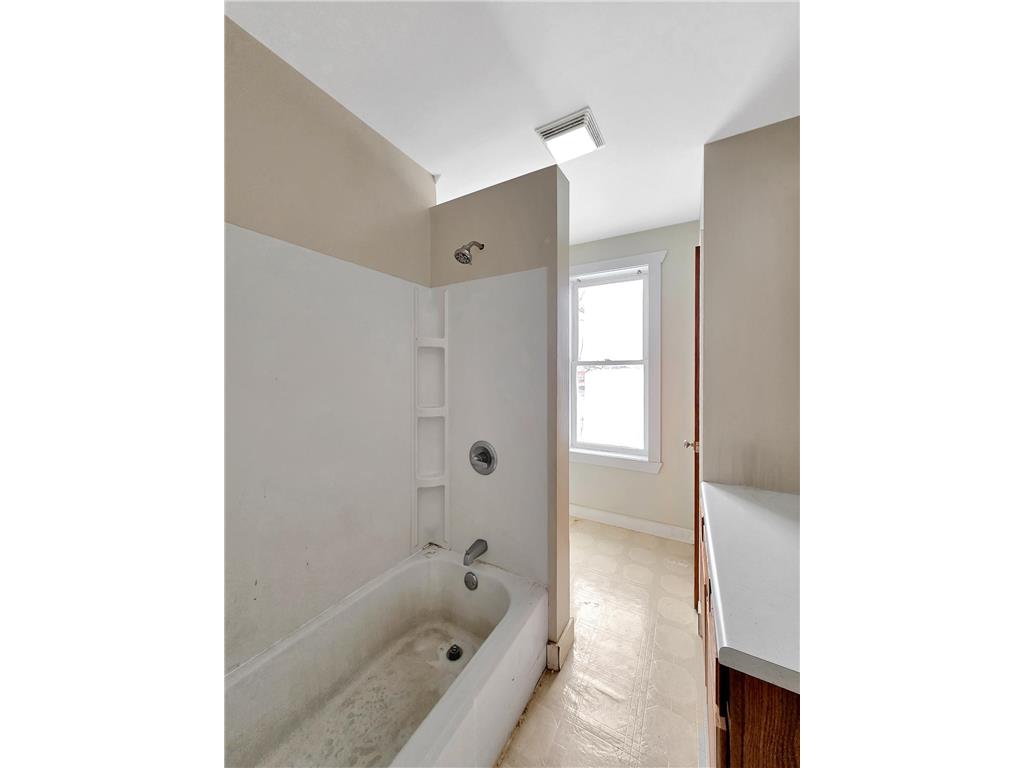 301 Duluth Avenue N Thief River Falls MN 56701 7037661 image15