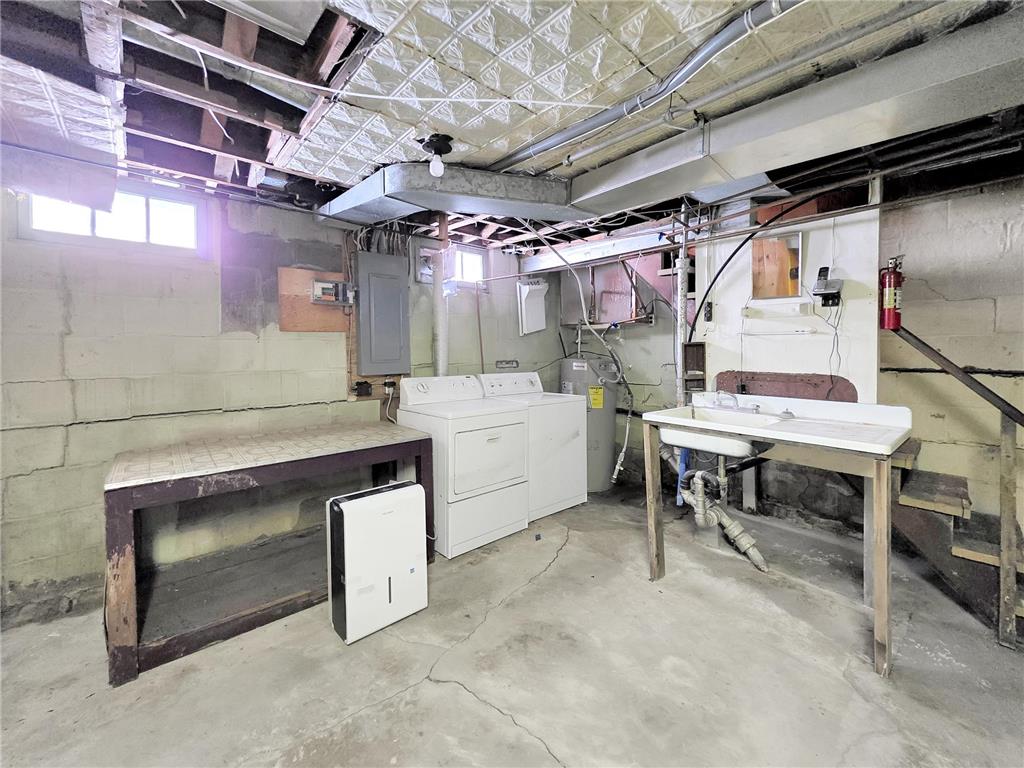 301 Duluth Avenue N Thief River Falls MN 56701 7037661 image17