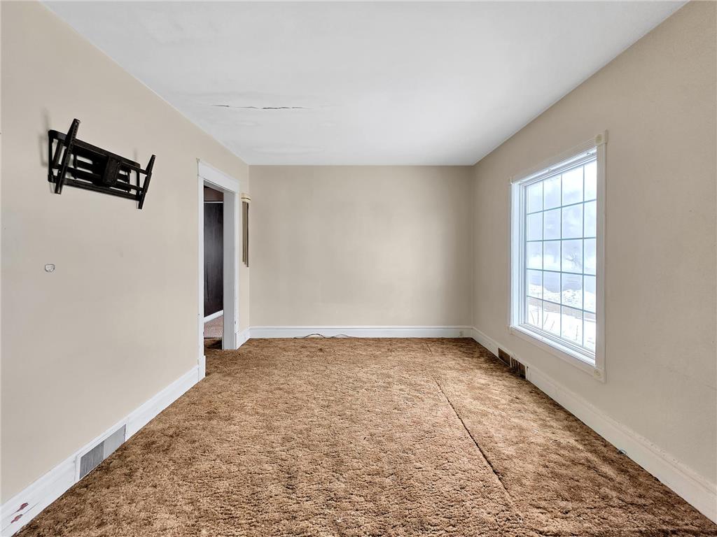 301 Duluth Avenue N Thief River Falls MN 56701 7037661 image8