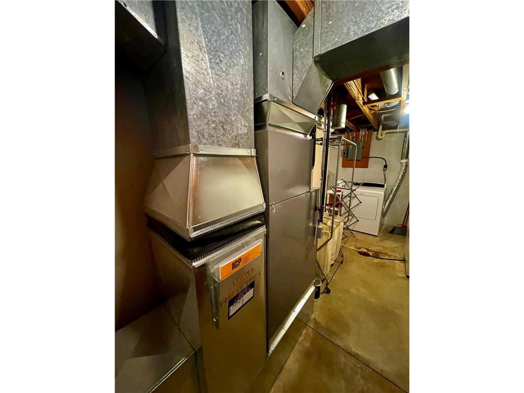 301 E 1st Street Adrian MN 56110 6707441 image16