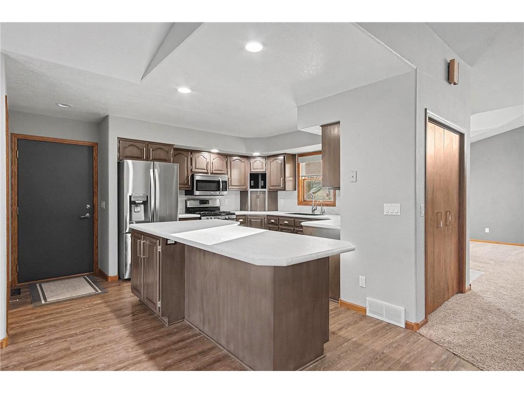 301 E Christensen Drive Luverne MN 56156 6825298 image10