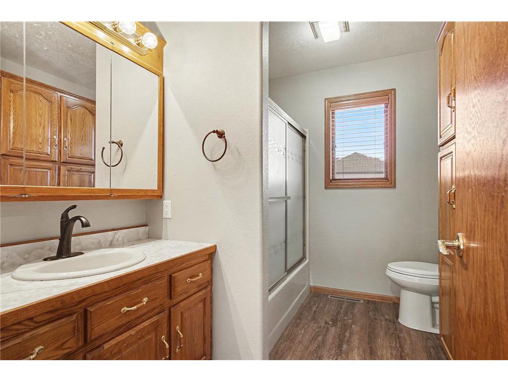 301 E Christensen Drive Luverne MN 56156 6825298 image18