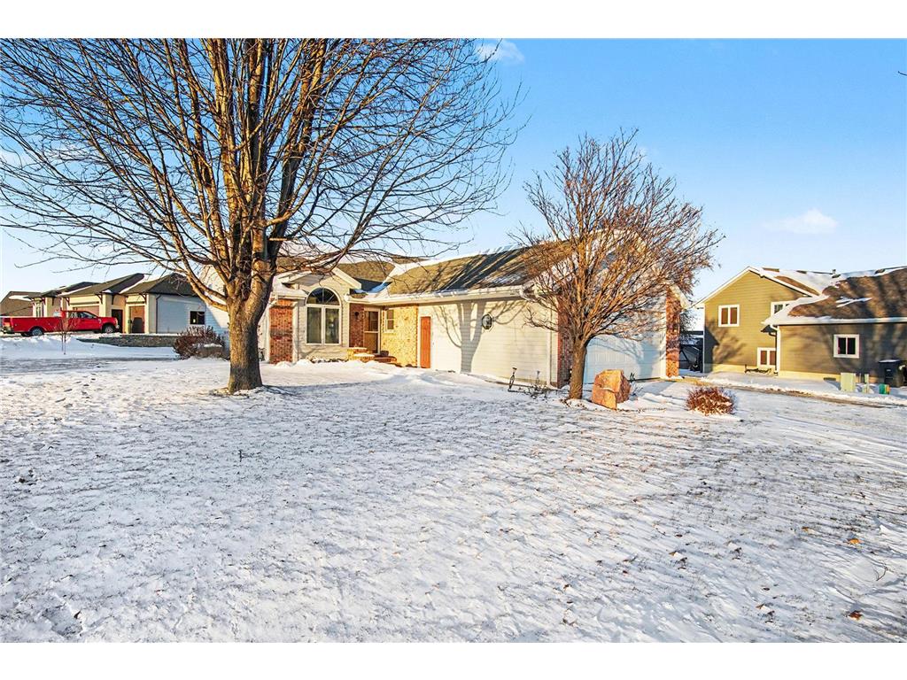 301 E Christensen Drive Luverne MN 56156 6825298 image2