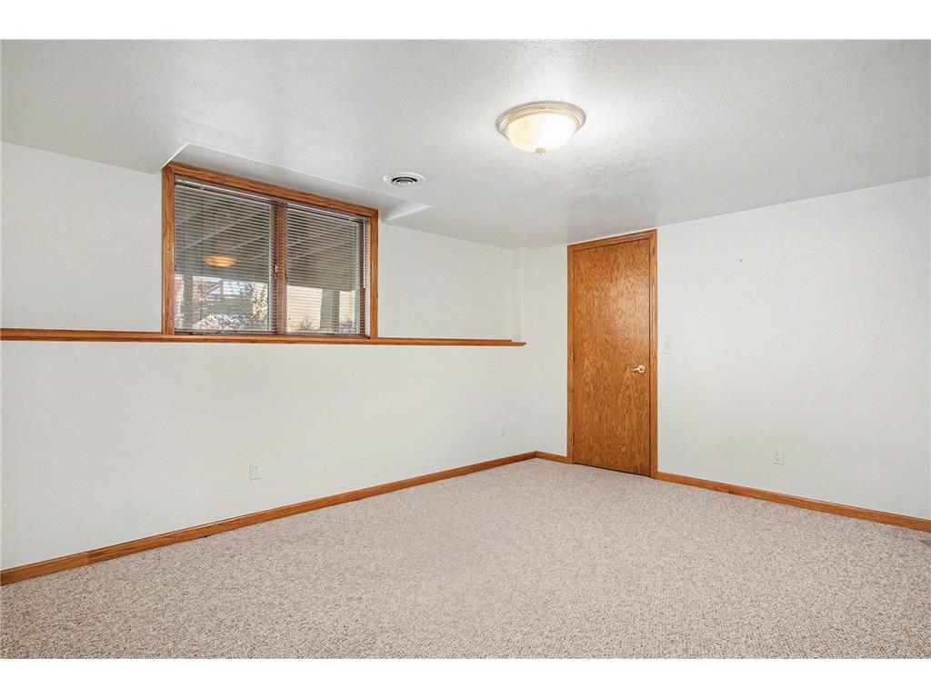 301 E Christensen Drive Luverne MN 56156 6825298 image30