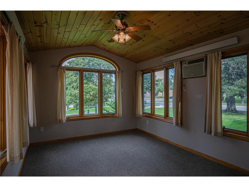 301 E Depue Avenue Olivia MN 56277 7039841 image17