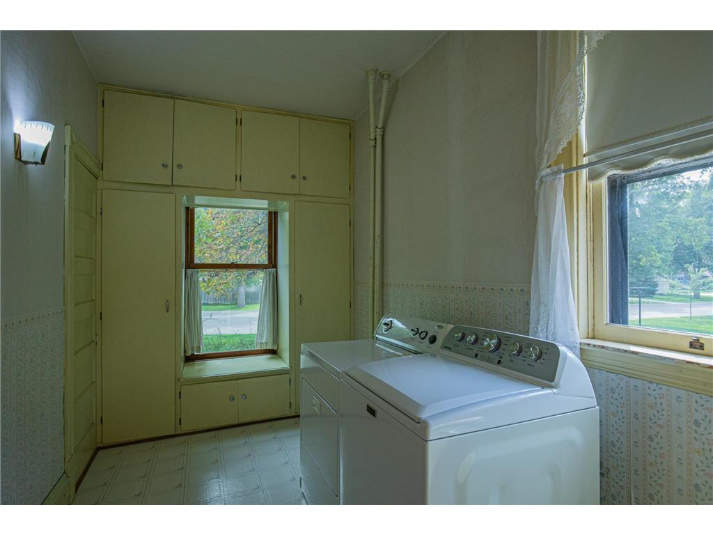 301 E Depue Avenue Olivia MN 56277 7039841 image18