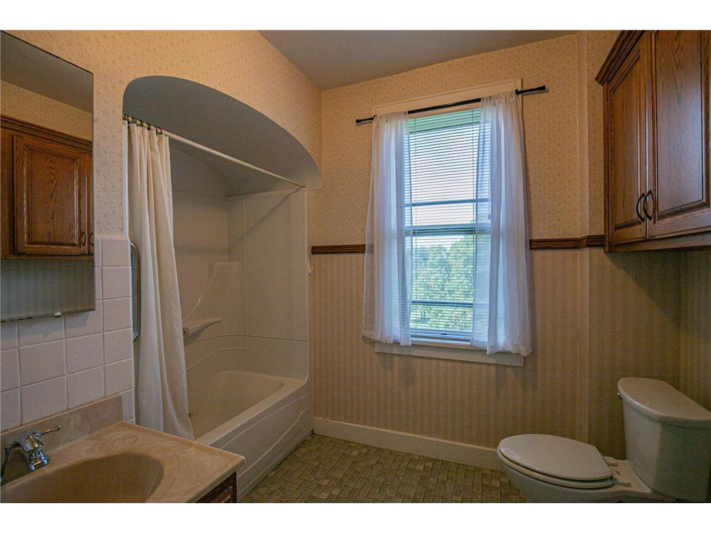 301 E Depue Avenue Olivia MN 56277 7039841 image29