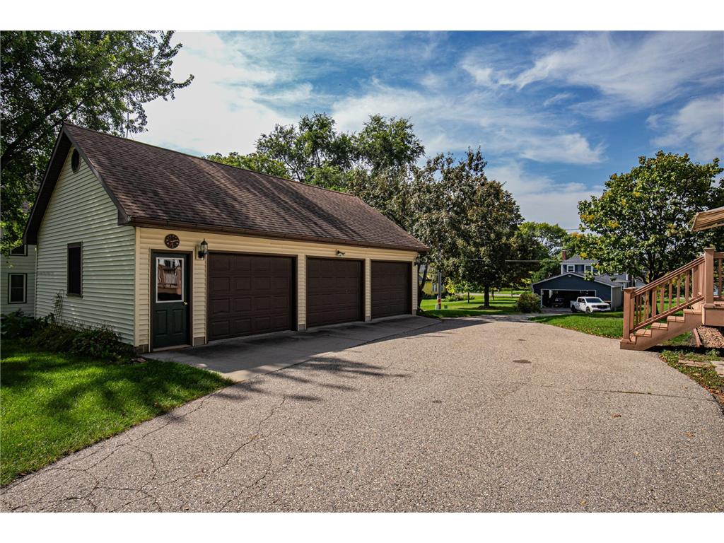 301 E Depue Avenue Olivia MN 56277 7039841 image35