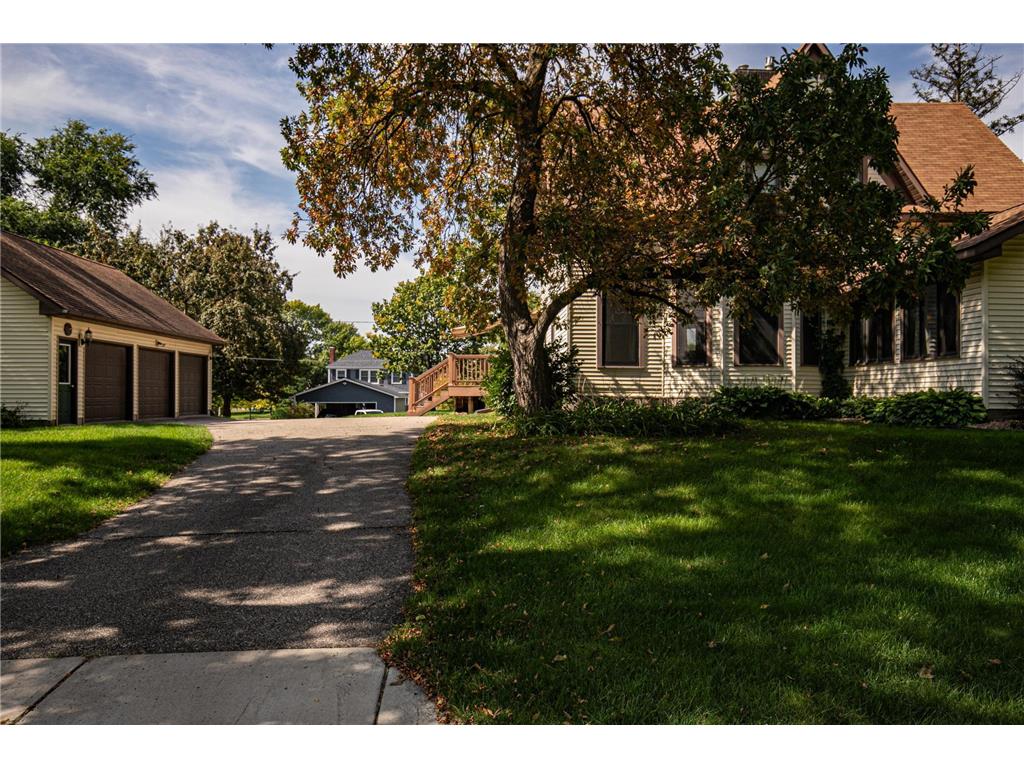 301 E Depue Avenue Olivia MN 56277 7039841 image36