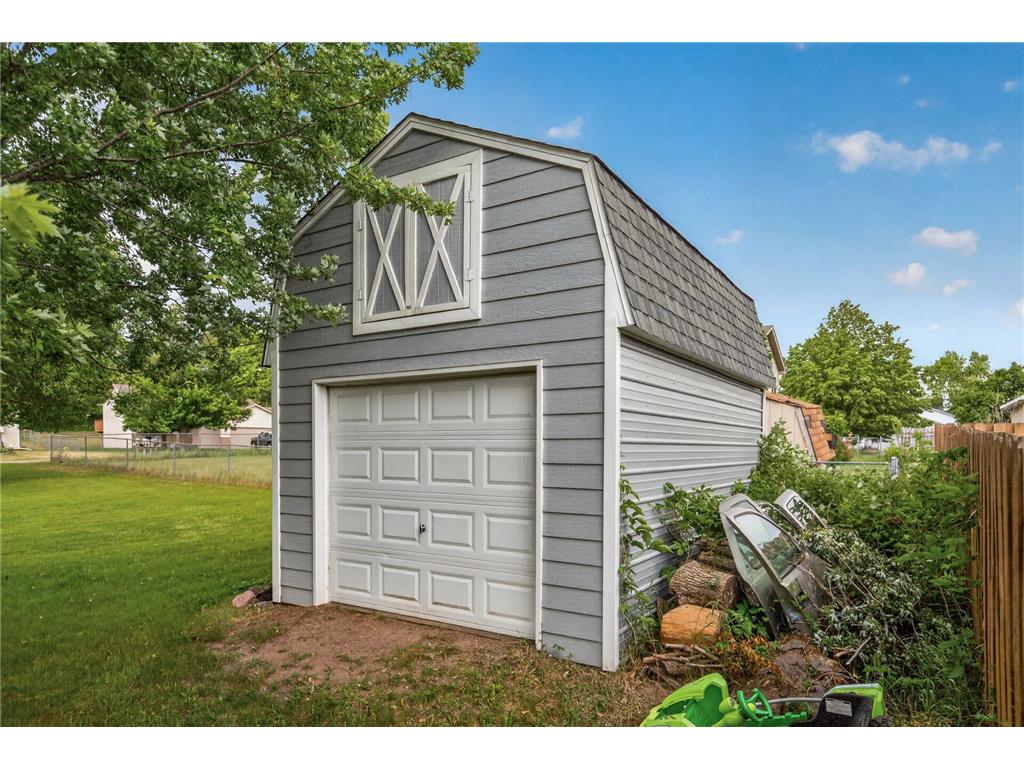 301 Elm Street SW Isanti MN 55040 7069556 image41