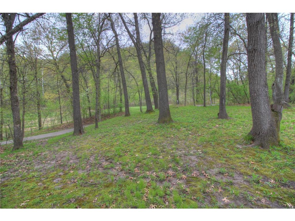 301 Grand Drive Lake City MN 55041 7070110 image4