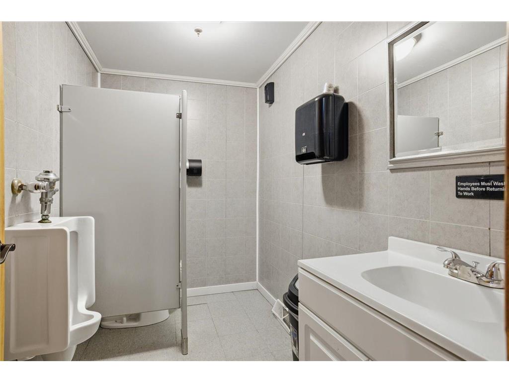 301 Grant Avenue Eveleth MN 55734 7010842 image15