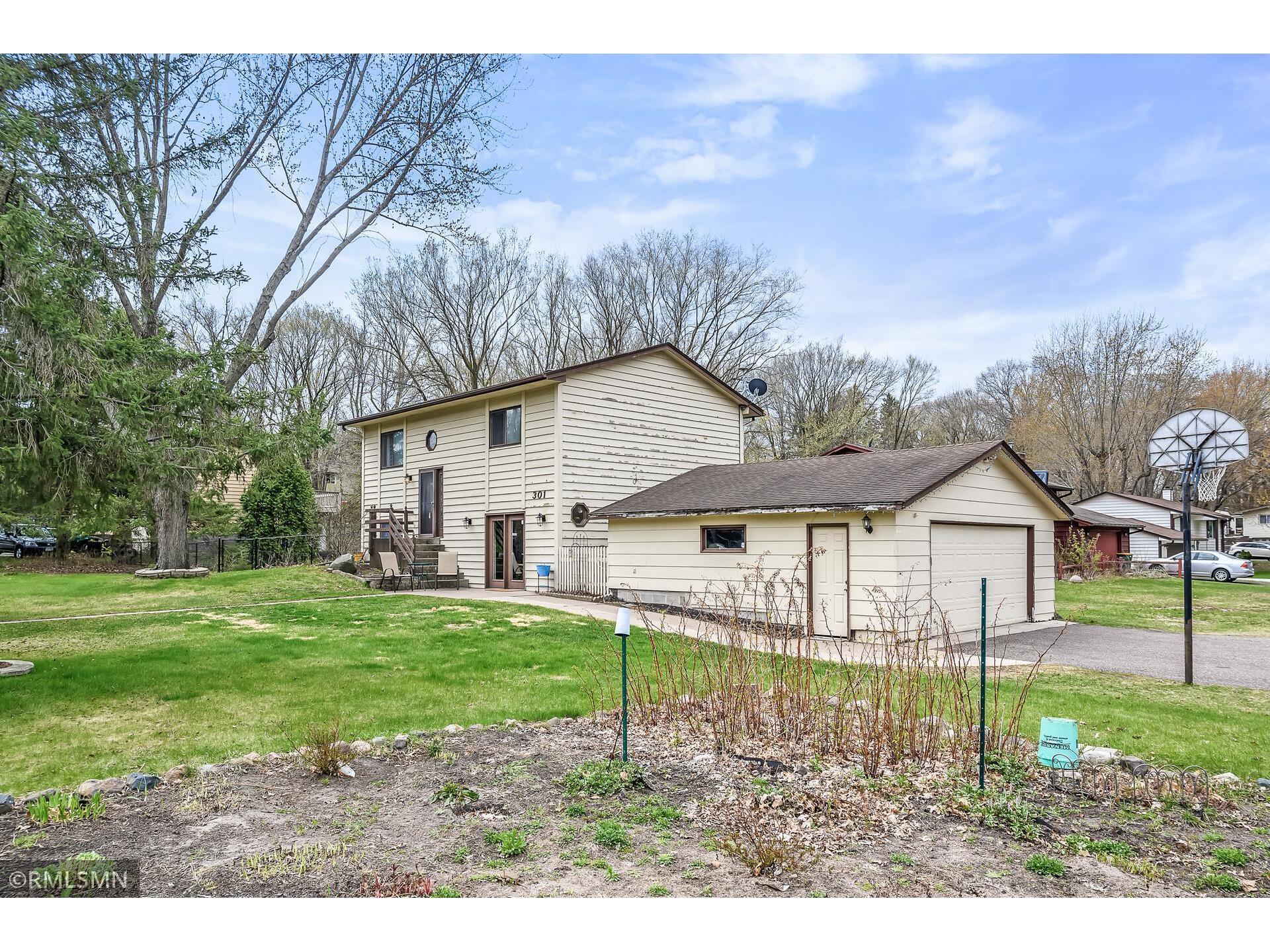 301 Hallam Avenue S, Mahtomedi, MN, 55115 MLS 5746270 Edina Realty