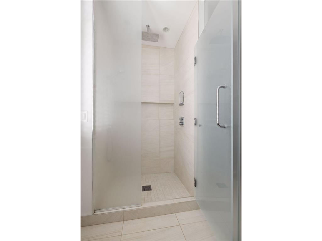 301 Kenwood Parkway #302 Minneapolis MN 55403 7076307 image47