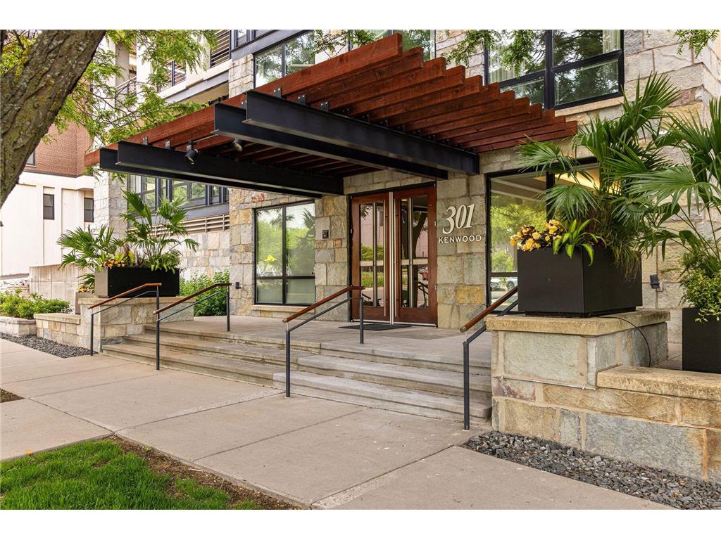 301 Kenwood Parkway #302 Minneapolis MN 55403 7076307 image62