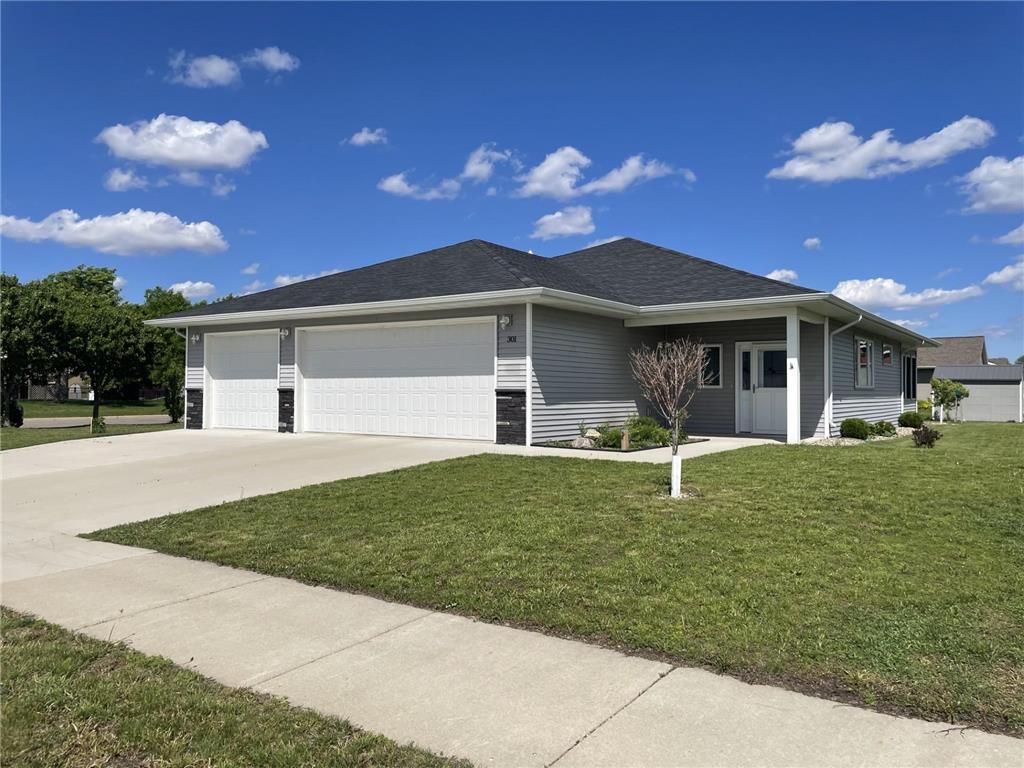 301 London Road Marshall MN 56258 6530074 image1