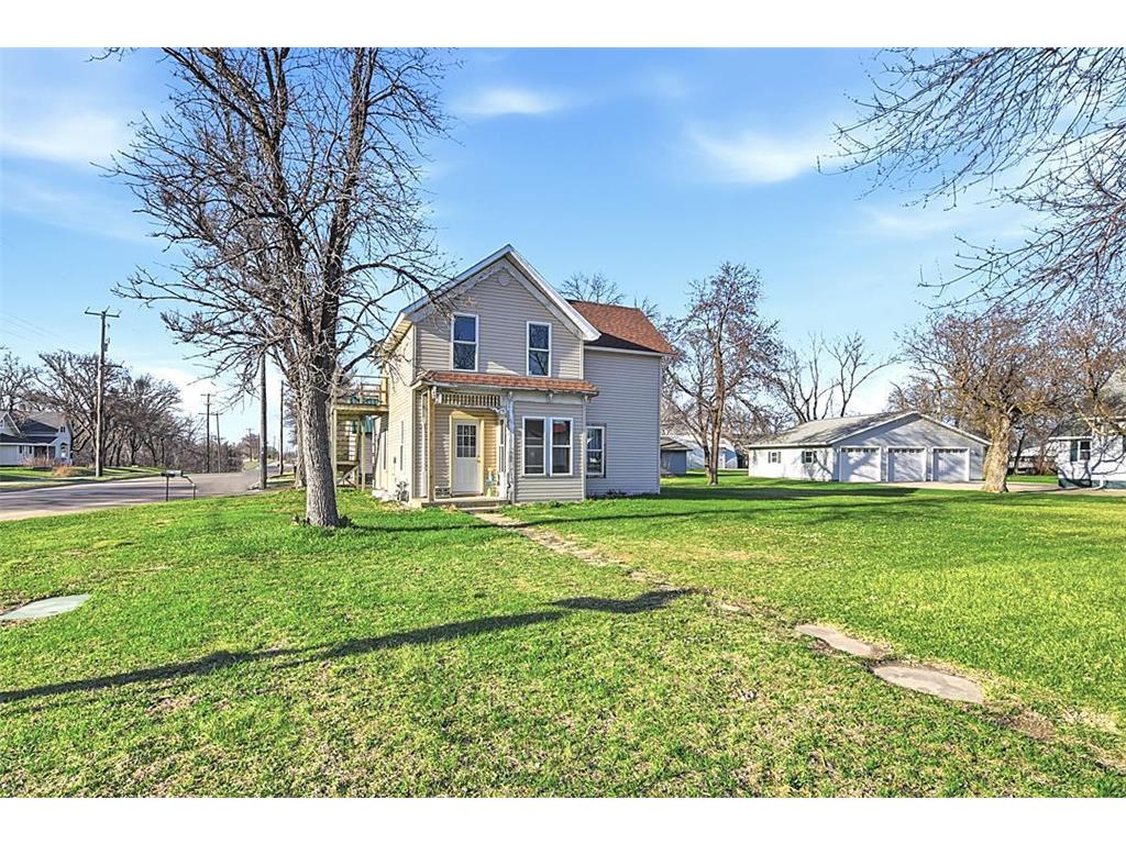301 Minnie Street Paynesville MN 56362 7057495 image1