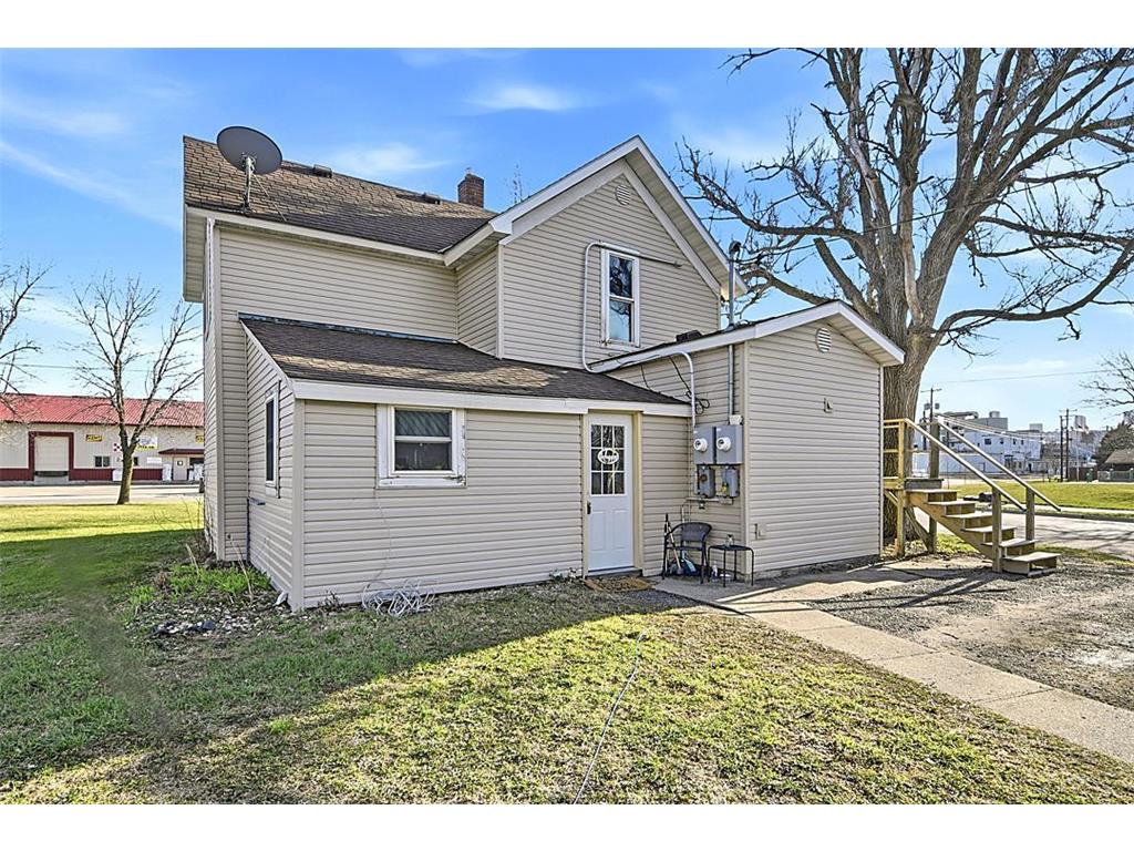 301 Minnie Street Paynesville MN 56362 7057495 image2