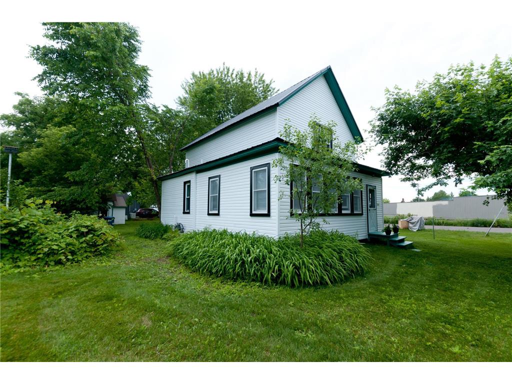 301 N 10th Street Cameron WI 54822 7098930 image2