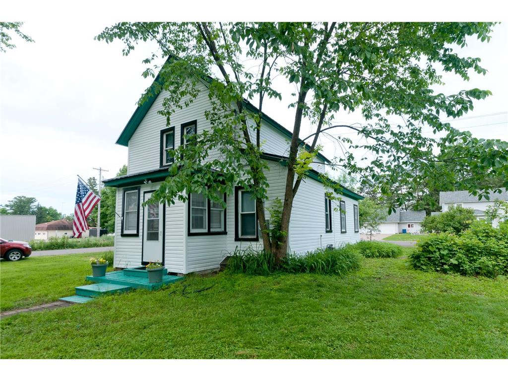 301 N 10th Street Cameron WI 54822 7098930 image9