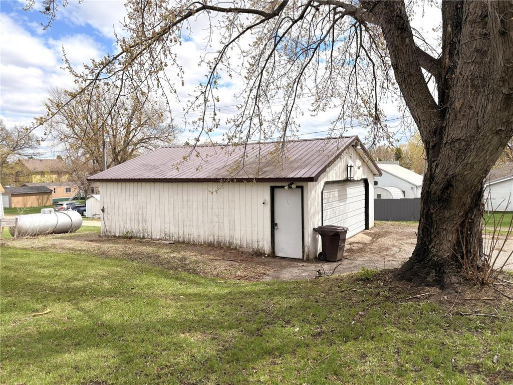 301 N 3rd Street Milan MN 56262 7055375 image4