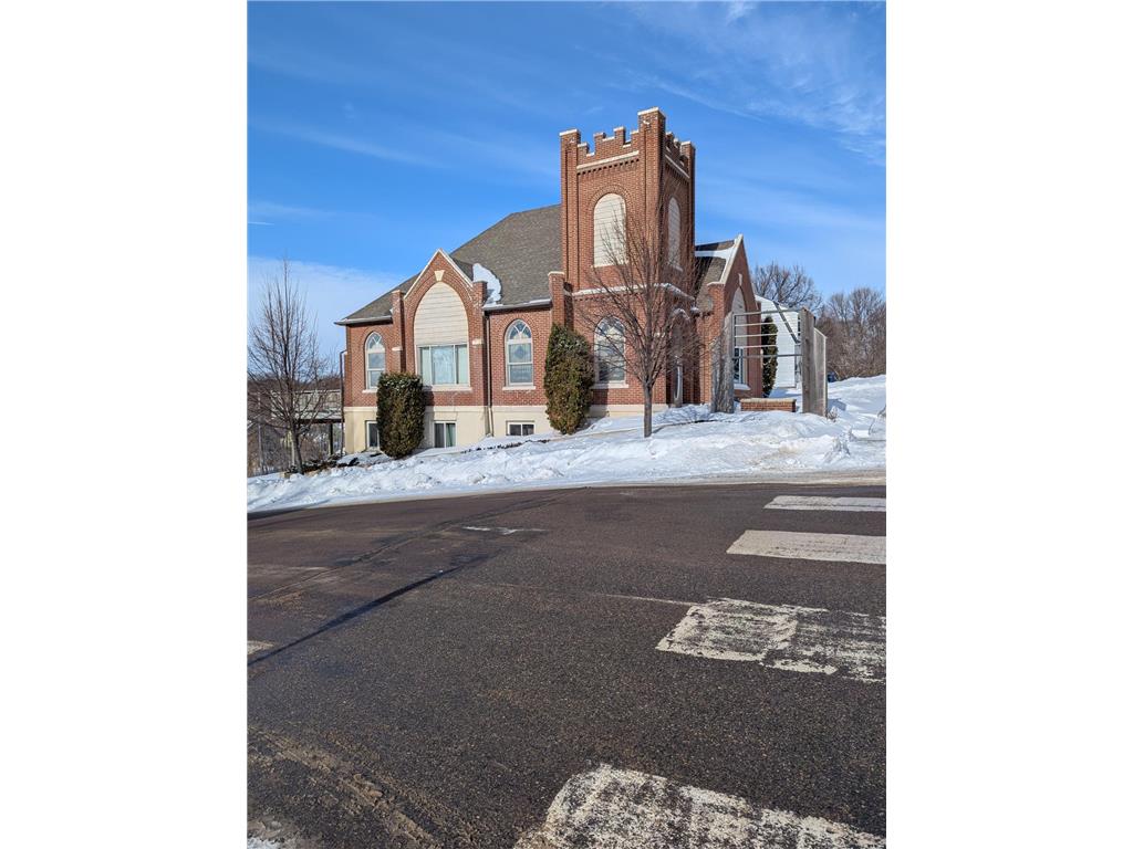 301 N Union Avenue Fergus Falls MN 56537 7016391 image1