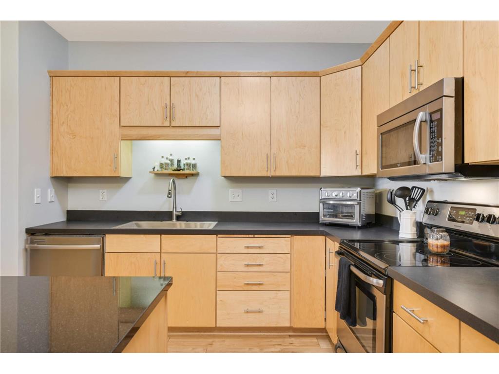 301 Oak Grove Street #205 Minneapolis MN 55403 6793479 image7