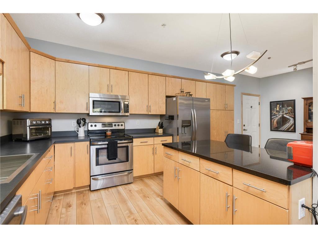 301 Oak Grove Street #205 Minneapolis MN 55403 6793479 image9