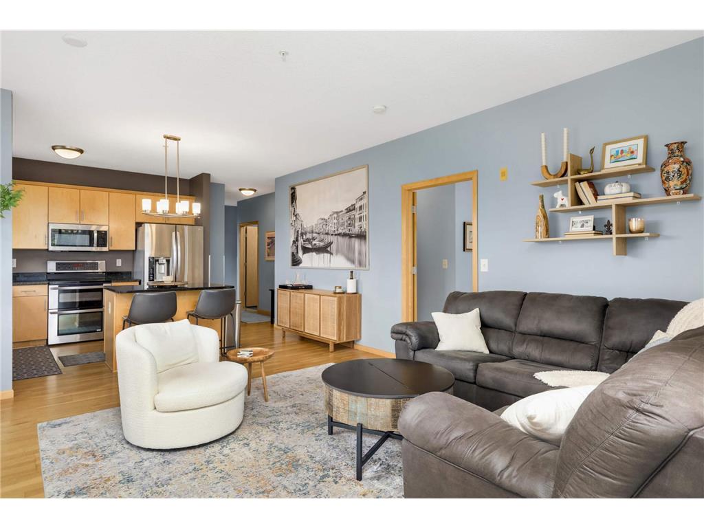 301 Oak Grove Street #414 Minneapolis MN 55403 7027399 image2