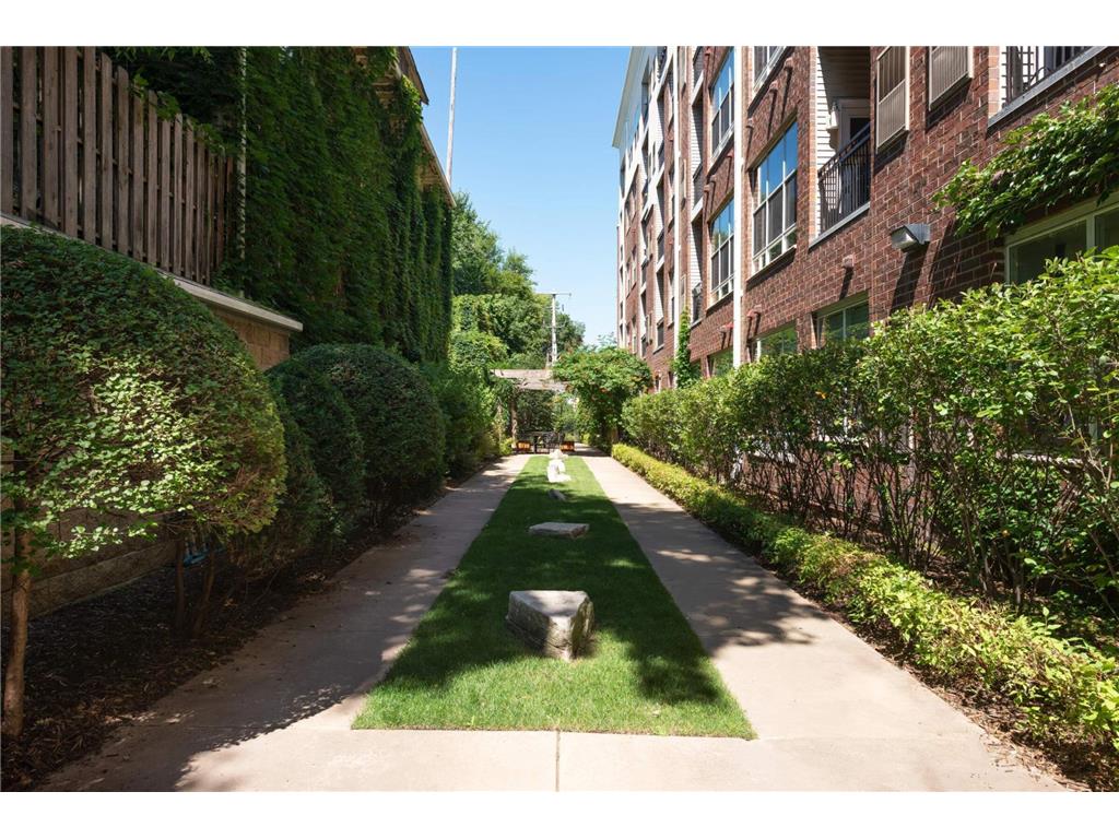 301 Oak Grove Street #414 Minneapolis MN 55403 7027399 image37
