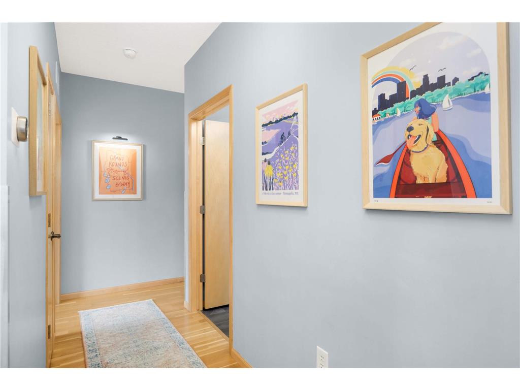 301 Oak Grove Street #414 Minneapolis MN 55403 7027399 image4