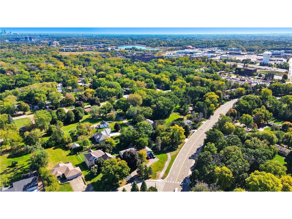 301 Plymouth Road Minnetonka MN 55305 6804431 image89