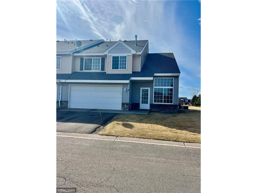 301 Roosevelt Street S #E Cambridge MN 55008 7041624 image1