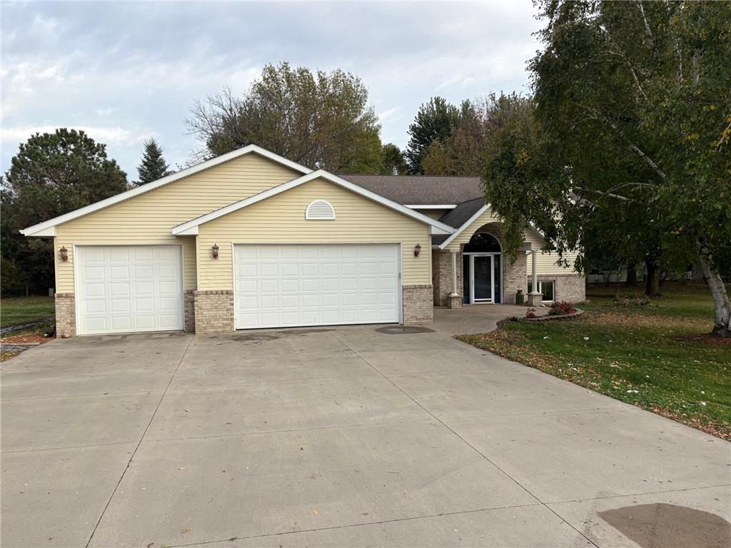 301 S 16th Street Kerkhoven MN 56252 6791782 image1